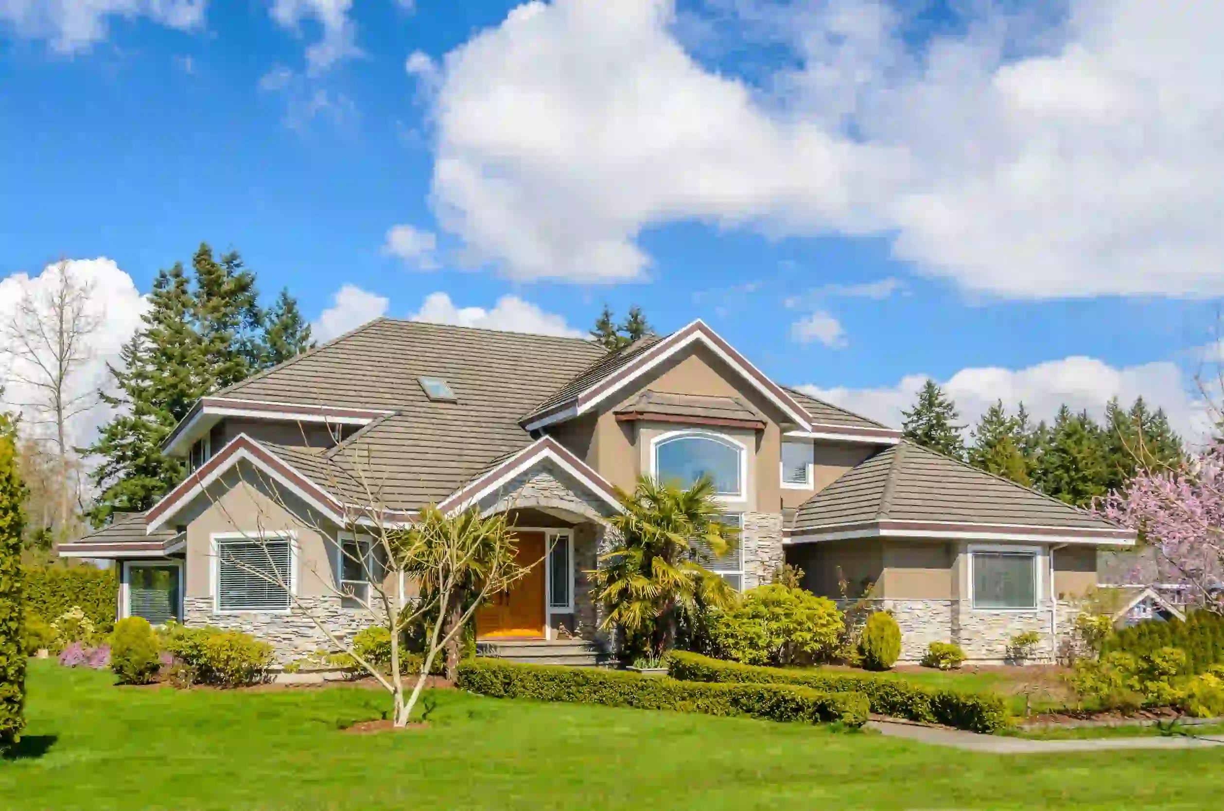 LA Smart Roofing - roof replacement in Los Angeles