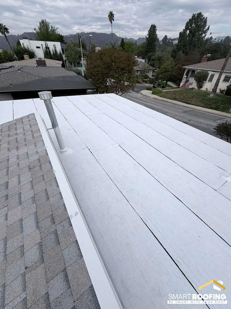 Smart Roofing project - Flat Roof Installation - Large Building, 25-Photo Detailed Project in Los Angeles