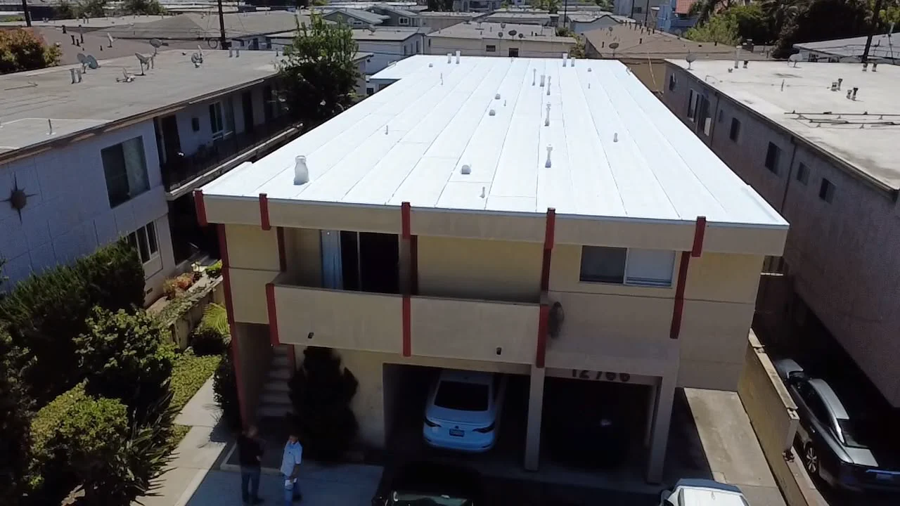 Smart Roofing project - White Polyfresko Flat Roof Installation - Pacific Palisades in Los Angeles